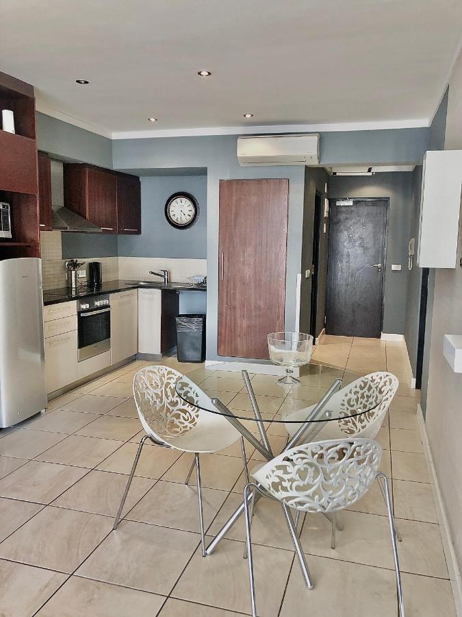 Icon Self Catering Apartment In Cape Town Near Waterfront And Cticc Exterior foto